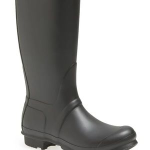 Hunter matte rain boot